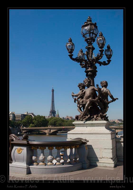 Eiffel Tower 020.jpg